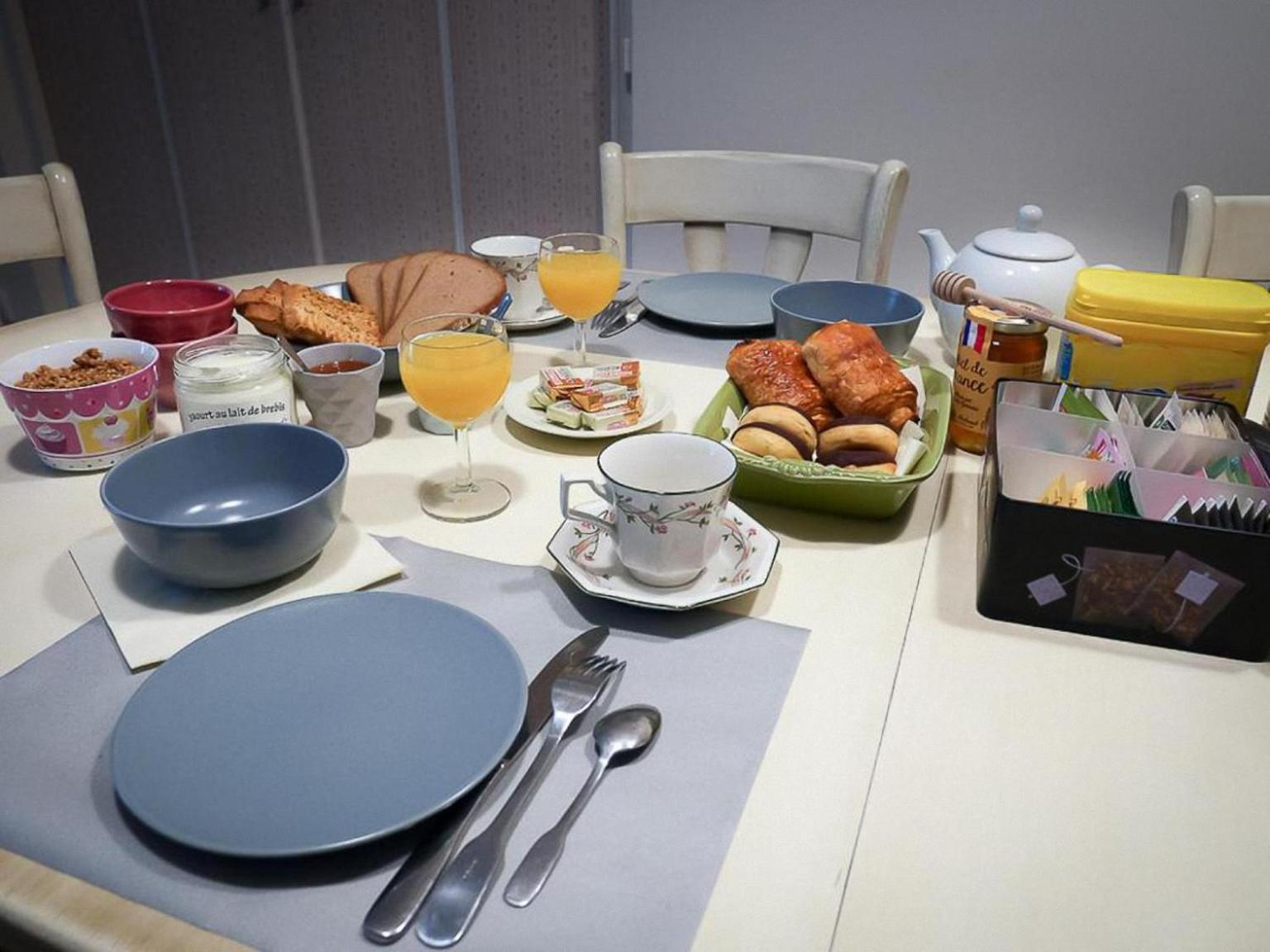 Chez Nathalie Et Etienne Bed & Breakfast Saillans  ภายนอก รูปภาพ