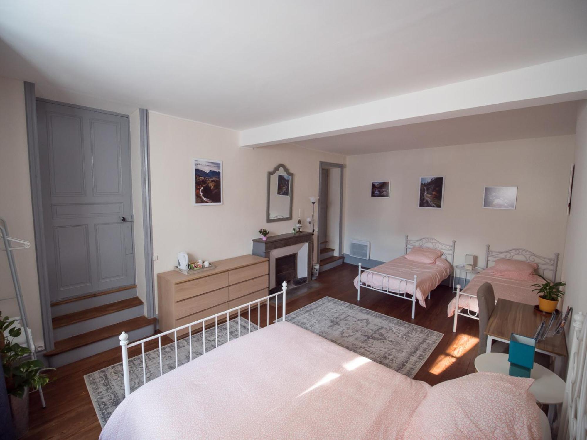 Chez Nathalie Et Etienne Bed & Breakfast Saillans  ภายนอก รูปภาพ
